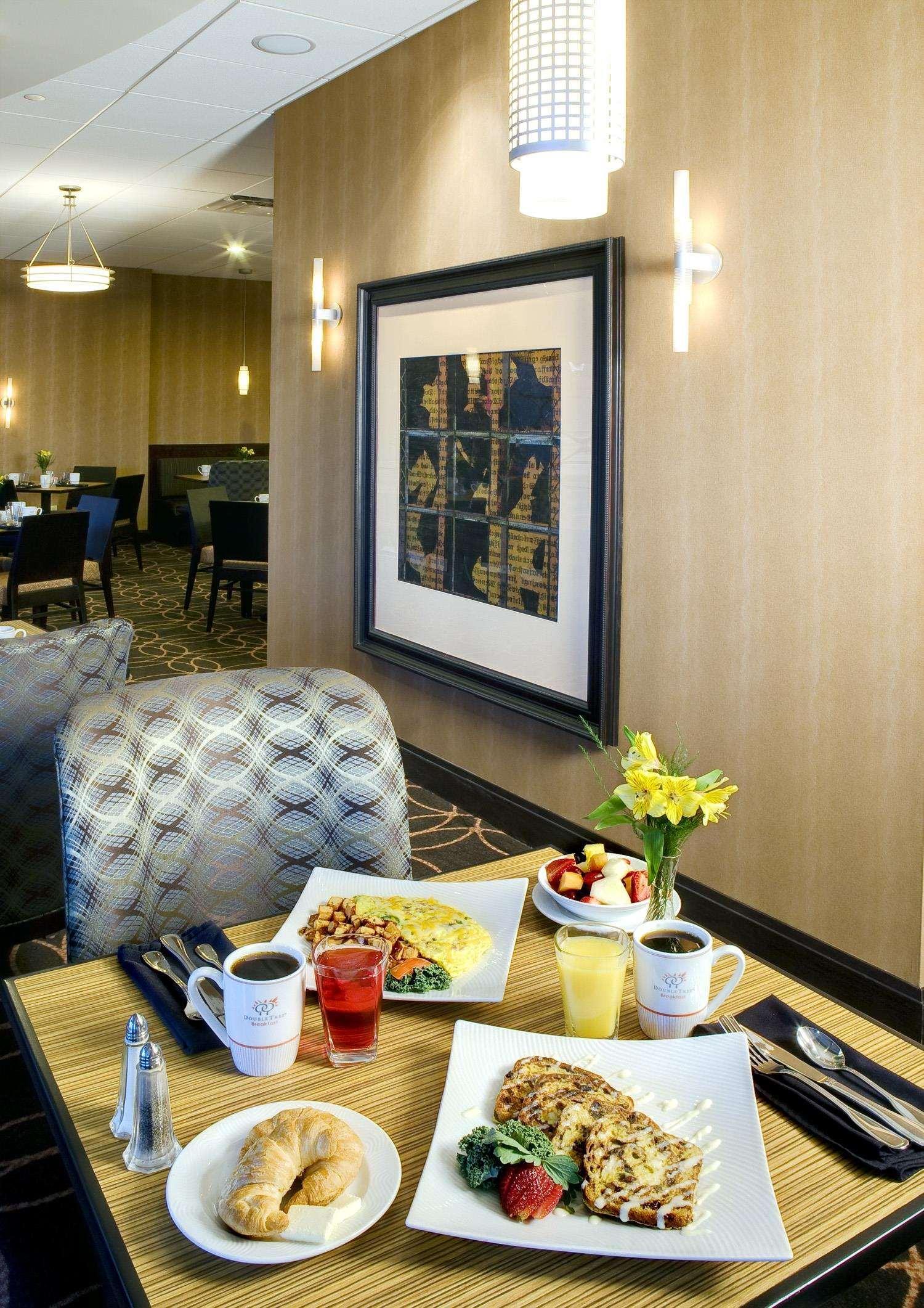 Doubletree By Hilton Downtown - Lakeside