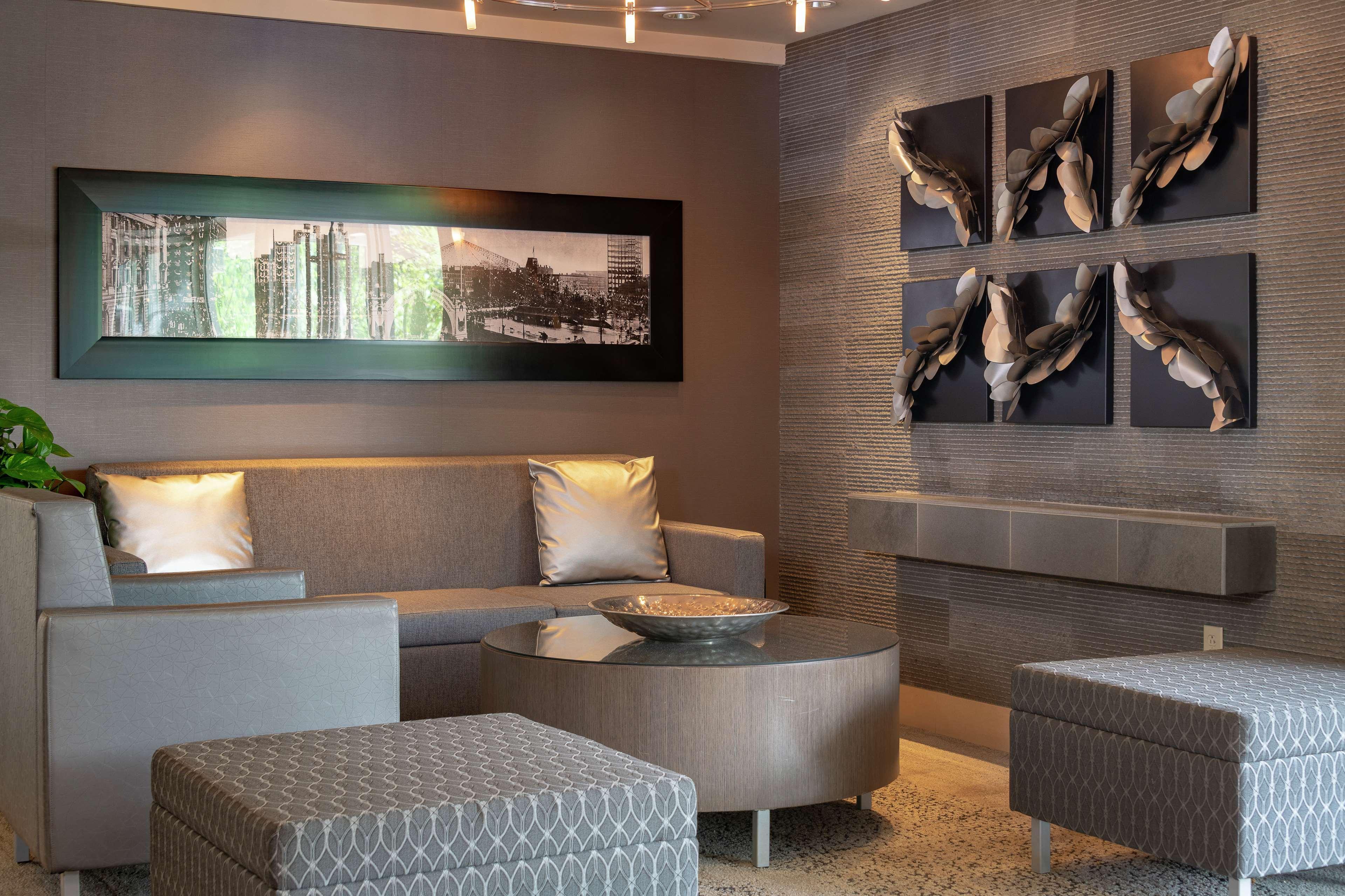 Doubletree By Hilton Downtown - Lakeside 4*