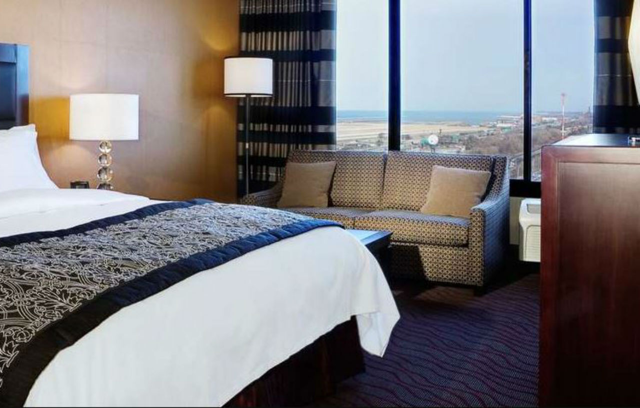 Doubletree By Hilton Downtown - Lakeside 4*